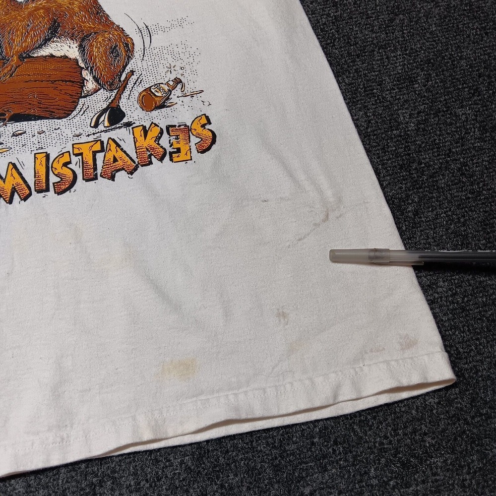 Vintage Novelty T Shirt Adult XL White Drunk Moose Humping Log Funny - Picture 3 of 9